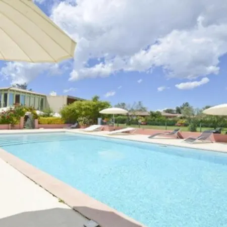 Hotell Les Jardins 3*