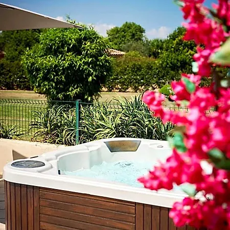 Les Jardins Hotel 3*