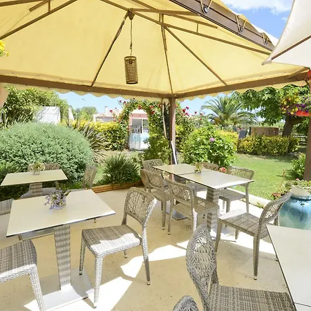 Otel Les Jardins