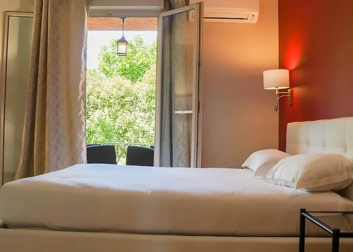 Les Jardins 3* לוצ'יאנה